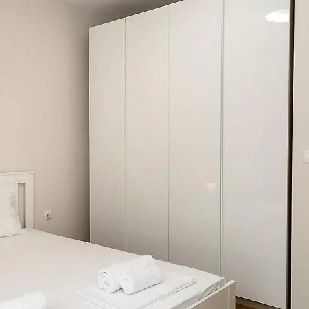 Spacious 2br In Phenix Palace With Parking Space By Flat Manаger Apartment *